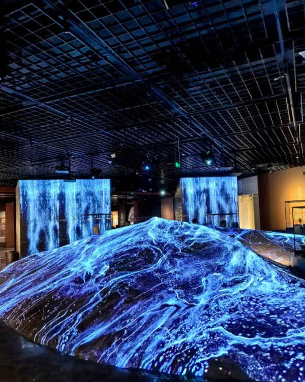 耗資9億的寧波彌勒數(shù)字博物館！年輕人在這里拜佛許愿！！！