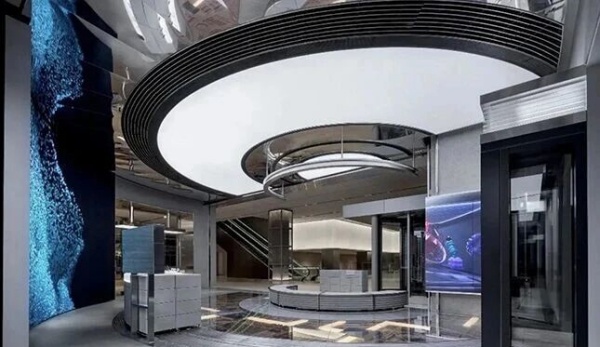 設(shè)計(jì)趨勢(shì)引領(lǐng)｜未來展廳新范式：未來感科技空間重塑宇宙級(jí)沉浸體驗(yàn)